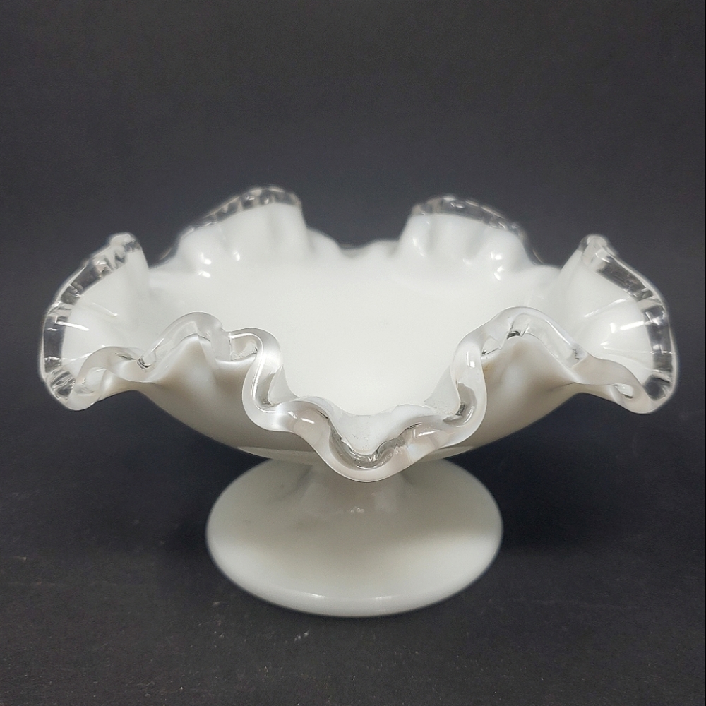 VTG Fenton Silvercrest Milk Glass Ruffled Low Pedestal Compote